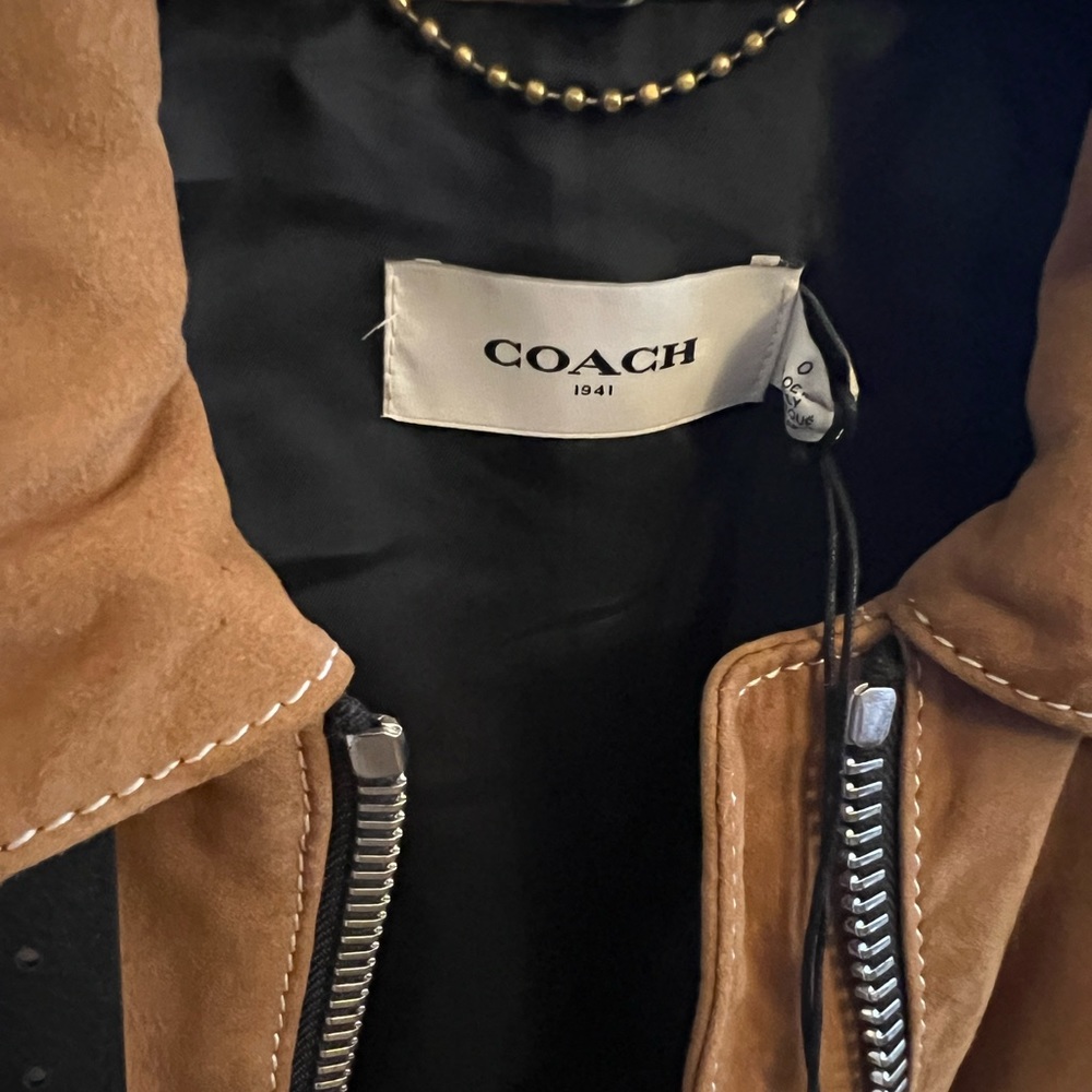 Coach Jacket - Picture 4 of 6